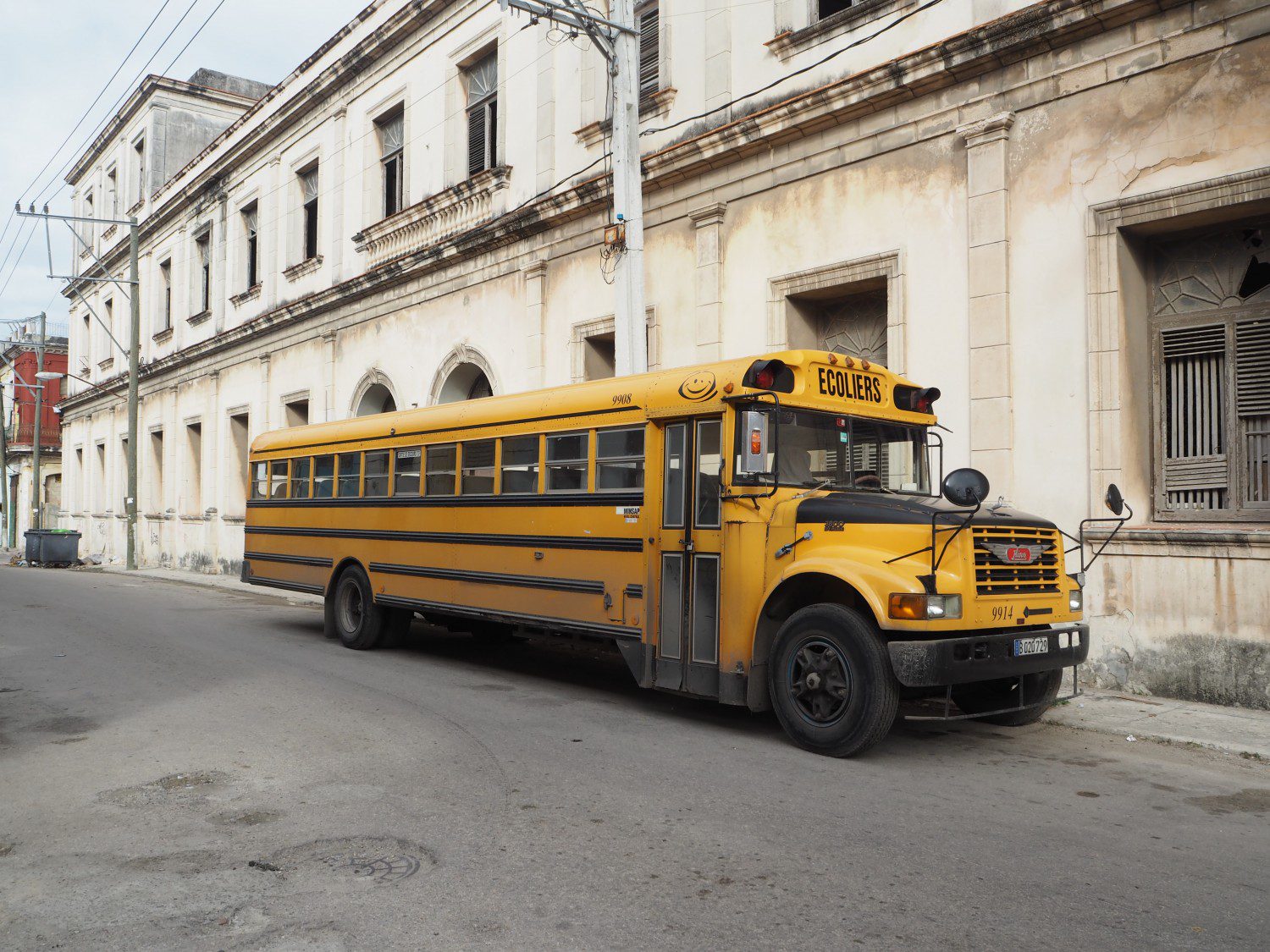 b24-cuba-rejse-havana-bus
