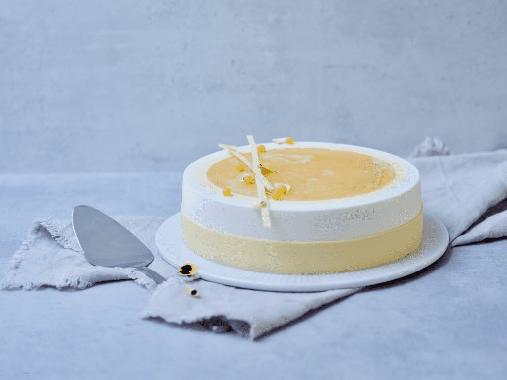 glutenfri moussekage med mango og kokos