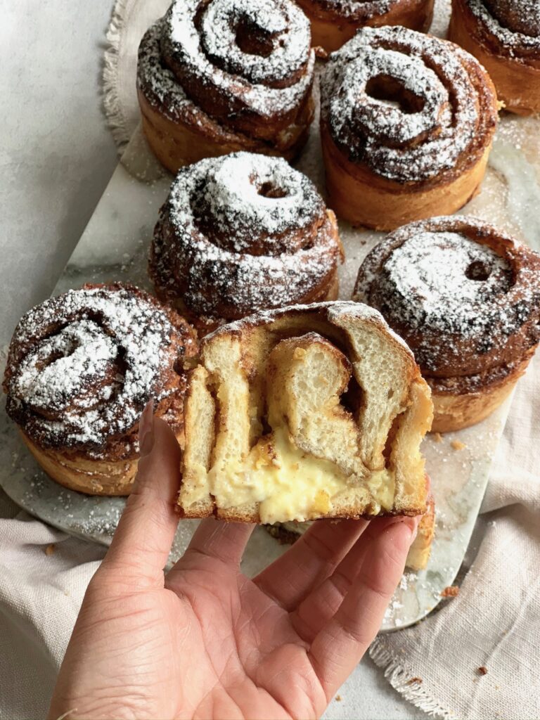 Opskrift på lækre, snaskede højsnegle med creme af Ditte Julie.