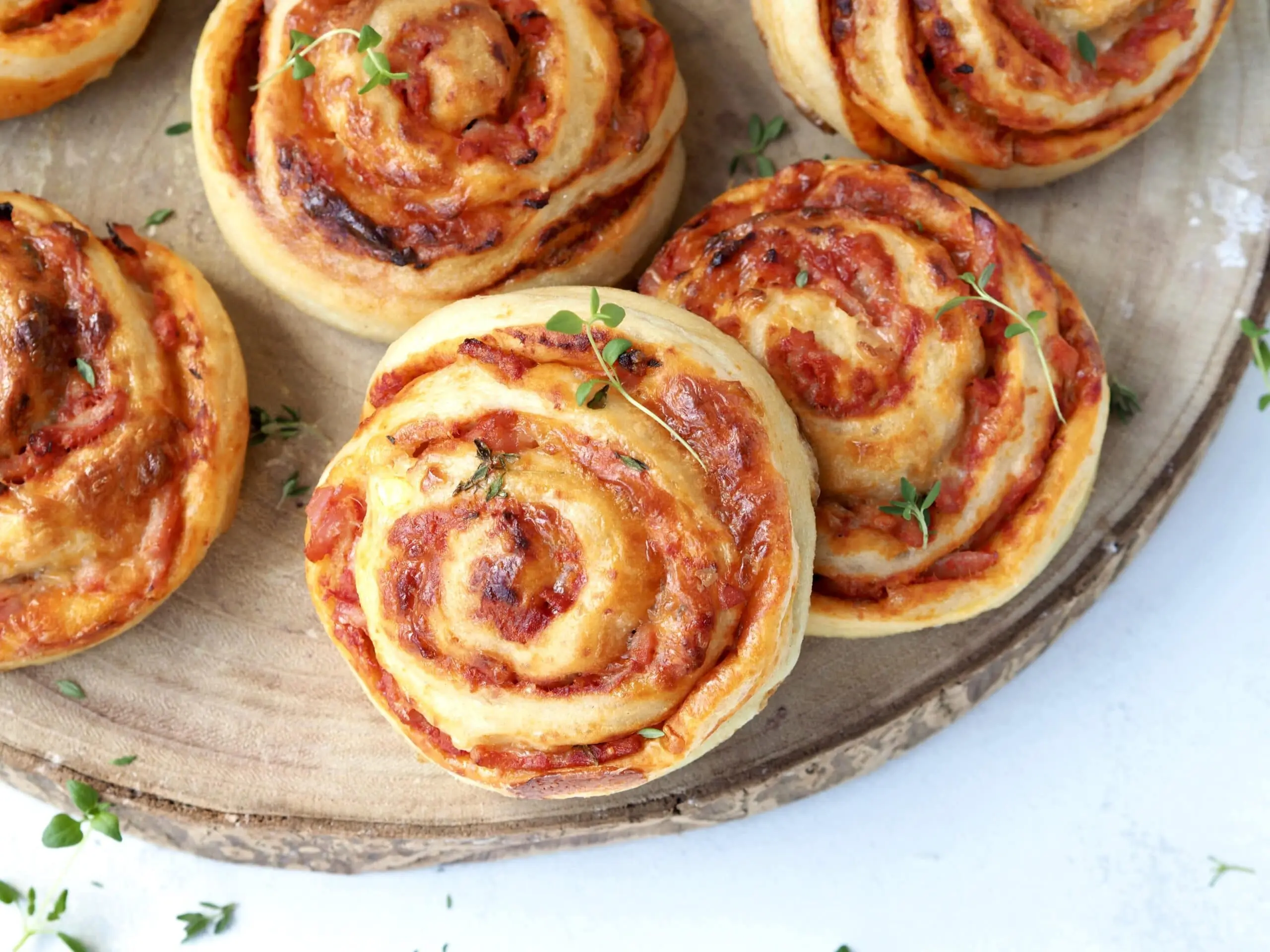 Hjemmebagte pizzasnegle