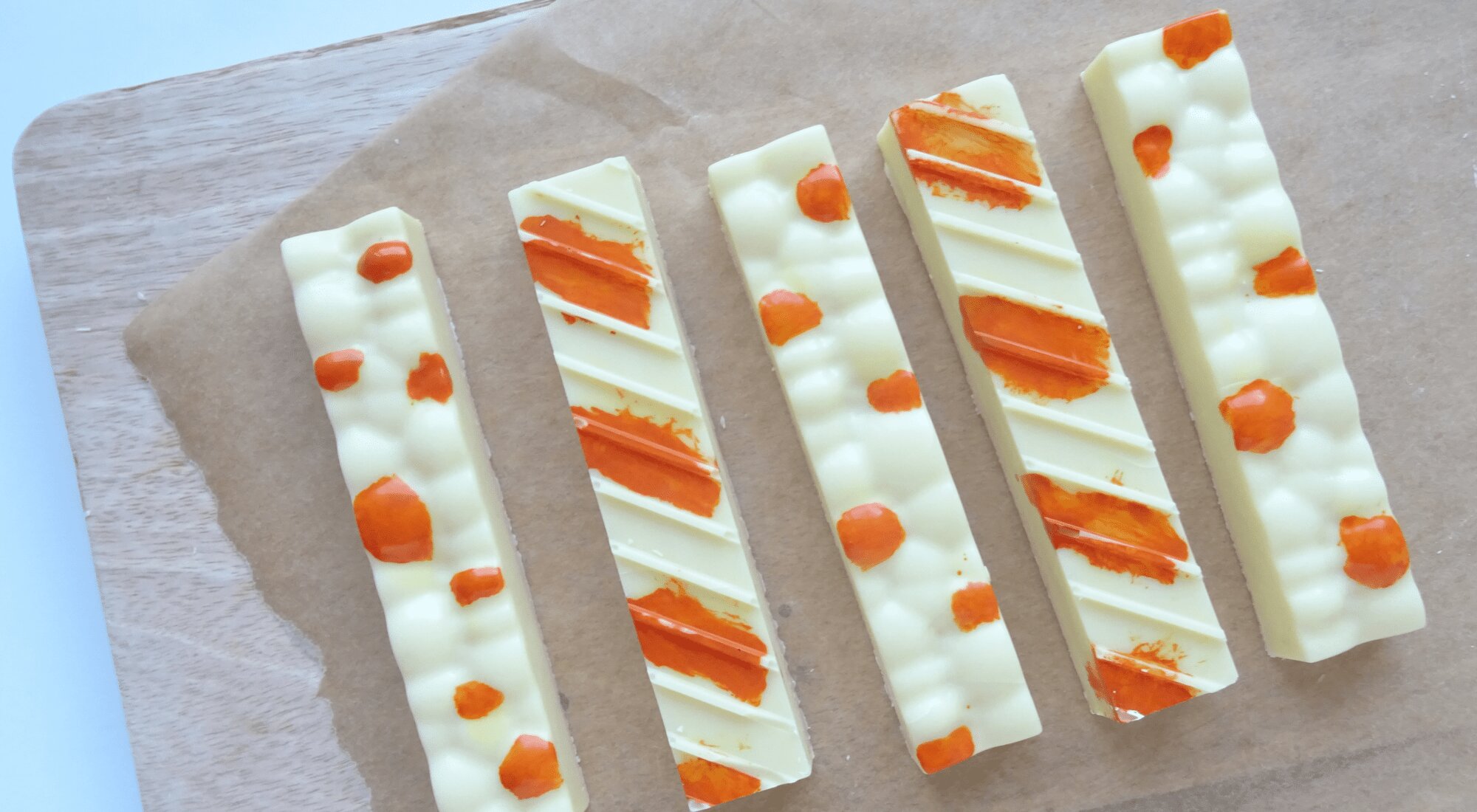 Kokosbarer med passionsfrugt, kokos og hvide chokoladeskaller