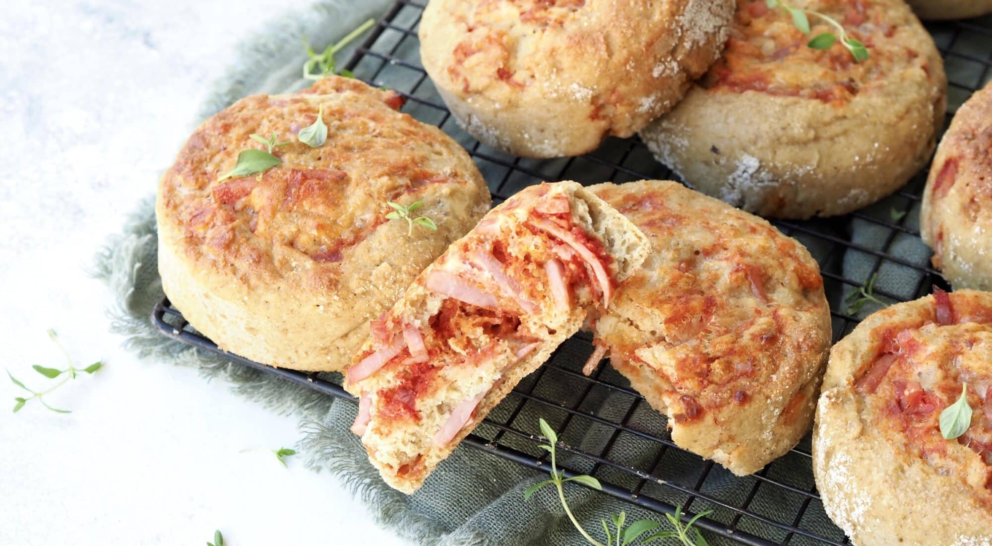 Hjemmebagte pizzasnegle med glutenfri dej