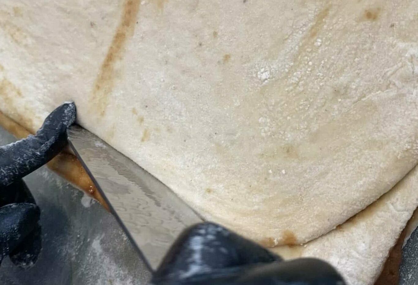 Hjemmebagt kanelbrød med nougatremonce