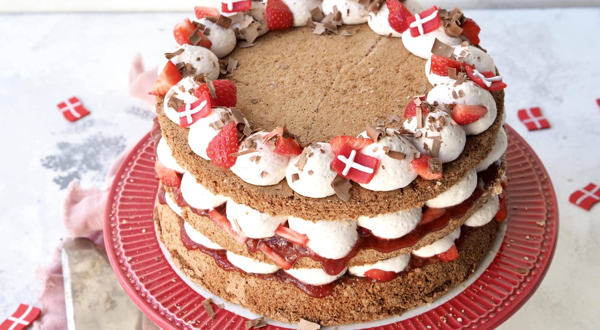 Glutenfri jordbærlagkage